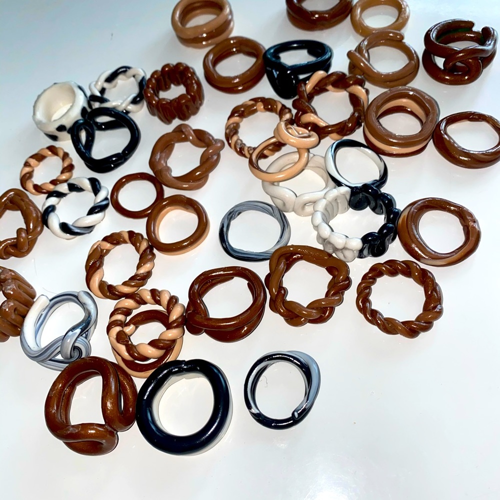 Chunky clay rings - neutral set of 5 - Picture 6 of 10